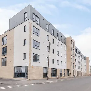 Beaverbank Place - Campus Apartment