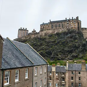 In With Great View On Castle Apartment